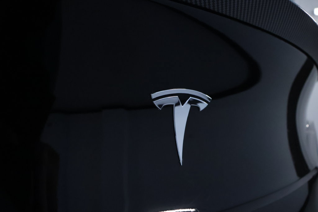 Used 2021 Tesla Model Y Long Range AWD/4WD image 9