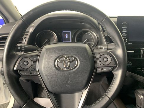 Used 2022 Toyota Camry SE image 22