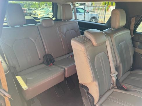 Used 2018 Ford Expedition Max Limited AWD/4WD image 9