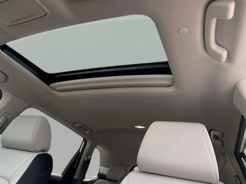 Certified 2026 Honda CR-V EX image 32