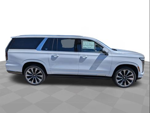 New 2026 Cadillac Escalade ESV Luxury image 3