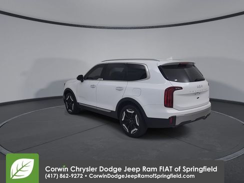 Used 2025 Kia Telluride S AWD/4WD image 11