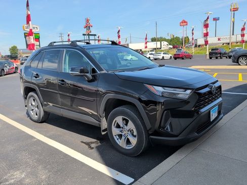 Used 2024 Toyota RAV4 XLE w/ Convenience Package AWD/4WD image 2
