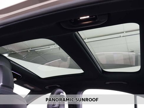 Used 2025 Mercedes-Benz E 450 4MATIC Sedan w/ Multicontour Seating Package image 4