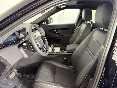 Certified 2025 Land Rover Range Rover Evoque Dynamic SE image 23