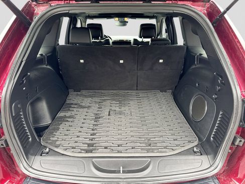 Used 2022 Jeep Grand Cherokee Altitude image 38