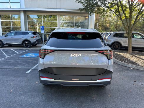 New 2026 Kia Sportage EX image 6
