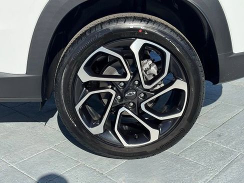 New 2026 Chevrolet Trax RS w/ Driver Confidence Package image 3