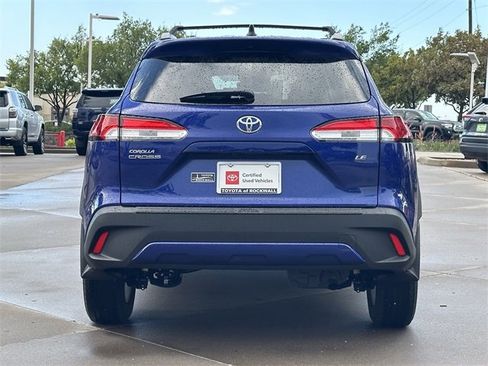 Used 2025 Toyota Corolla Cross LE image 4
