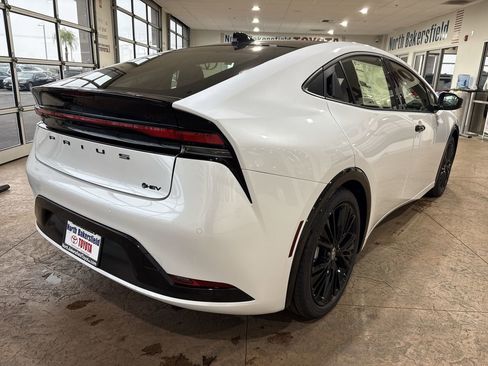 New 2026 Toyota Prius image 2