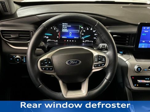 Used 2022 Ford Explorer XLT w/ Equipment Group 202A image 11