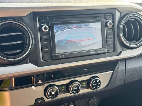 Used 2018 Toyota Tacoma SR5 image 29