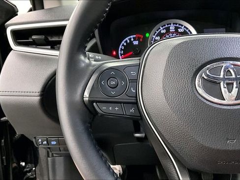 Used 2022 Toyota Corolla Cross LE w/ Moonroof Package image 27