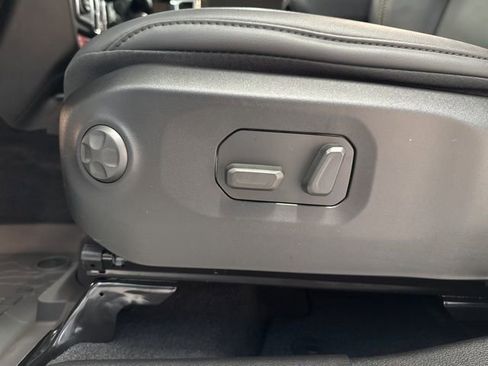 New 2025 Jeep Wrangler Unlimited Rubicon 392 image 27