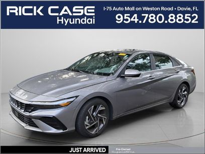 Used 2024 Hyundai Elantra SEL w/ Convenience Package