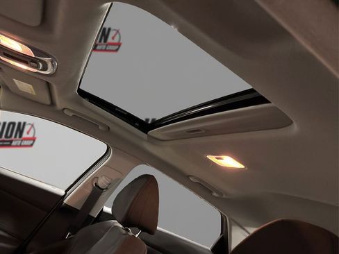 Used 2024 Hyundai Elantra SEL w/ Convenience Package image 20