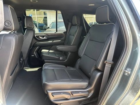 Used 2023 Chevrolet Tahoe Premier AWD/4WD image 14