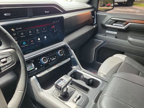 Used 2024 GMC Sierra 1500 Denali w/ Technology Package image 29