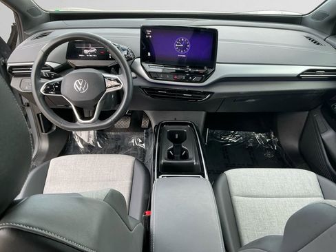 Used 2024 Volkswagen ID.4 Standard image 10