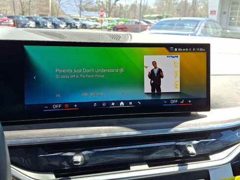 Used 2026 BMW X7 xDrive40i w/ Executive Package image 19