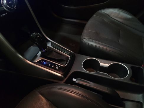 Used 2014 Hyundai Elantra GT w/ Option Group 03 image 26