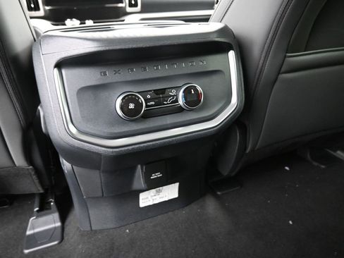 New 2025 Ford Expedition Max Active image 21