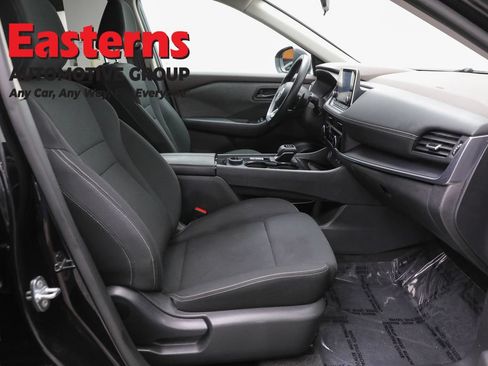 Used 2023 Nissan Rogue S AWD/4WD image 25
