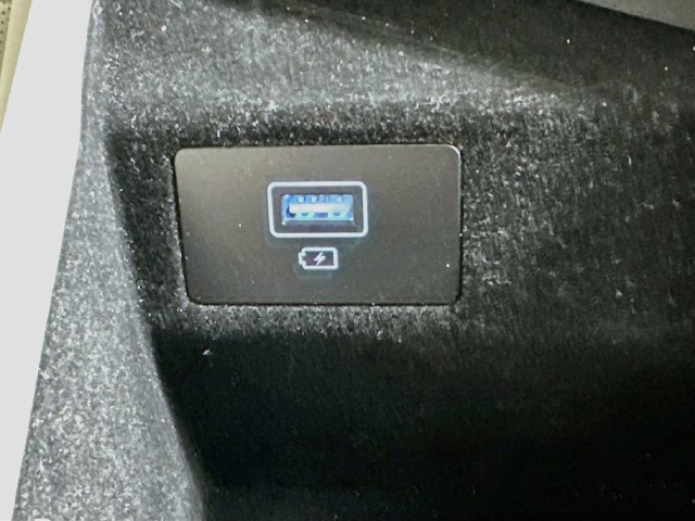Used 2023 Genesis G70 2.0T RWD image 22