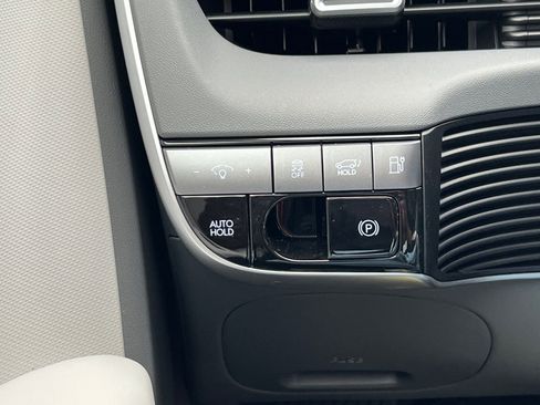 New 2025 Hyundai Ioniq 5 SEL image 37