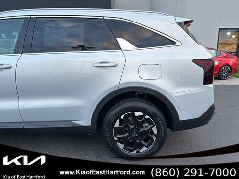 New 2026 Kia Sorento S AWD/4WD image 10