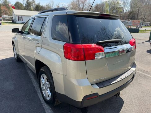Used 2015 GMC Terrain SLT w/ Safety Package FWD image 9