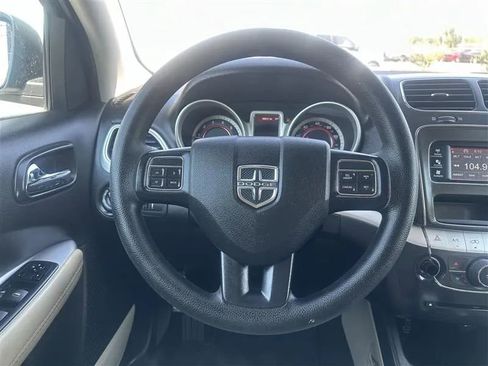 Used 2017 Dodge Journey SXT w/ Comfort/Convenience Group image 20