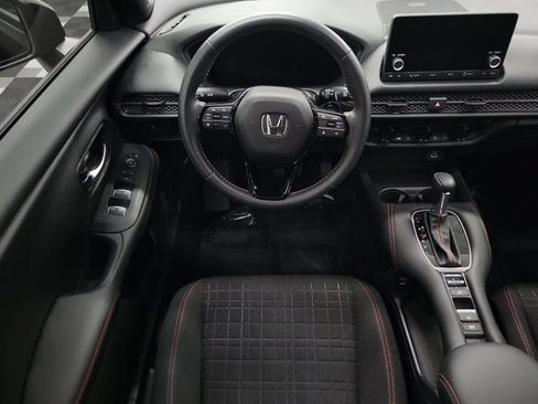 Certified 2025 Honda HR-V Sport image 17