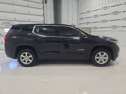 Used 2017 GMC Acadia SLE image 9