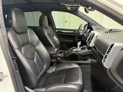 Used 2018 Porsche Cayenne GTS w/ Premium Package Plus image 21