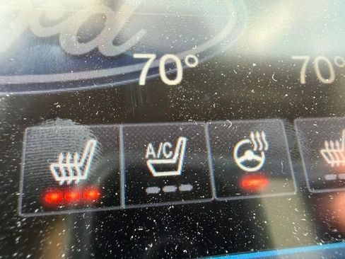 Used 2016 Ford Fusion Titanium FWD image 29