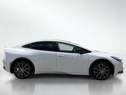 Certified 2024 Toyota Prius XLE FWD image 10