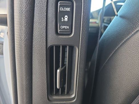 Used 2025 Honda Odyssey Sport-L image 21