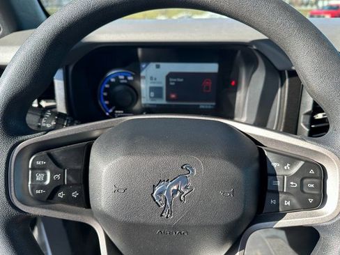 Used 2022 Ford Bronco 2-Door image 24