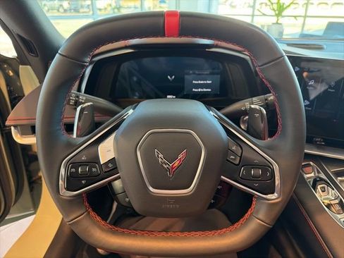 Used 2024 Chevrolet Corvette Stingray Coupe w/ Z51 Performance Package image 17