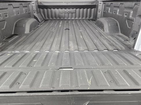 Used 2026 GMC Sierra 2500 AT4 w/ AT4 Premium Plus Package AWD/4WD image 36