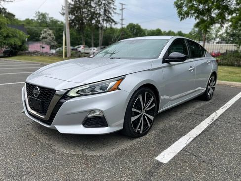 Used 2020 Nissan Altima 2.5 SR FWD image 5