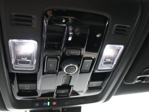 New 2026 Chevrolet Suburban High Country w/ Sun And Tow Package AWD/4WD image 35