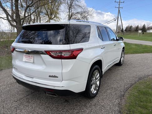Used 2019 Chevrolet Traverse High Country w/ LPO, Floor Liner Package AWD/4WD image 5