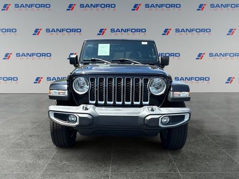 Used 2021 Jeep Gladiator Overland w/ Popular Equipment Package AWD/4WD image 8