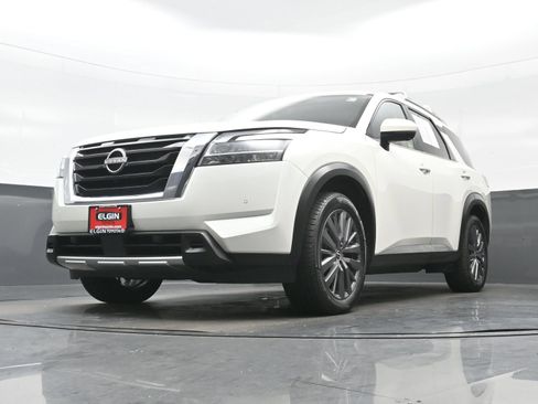 Used 2023 Nissan Pathfinder SL w/ SL Premium Package AWD/4WD image 31
