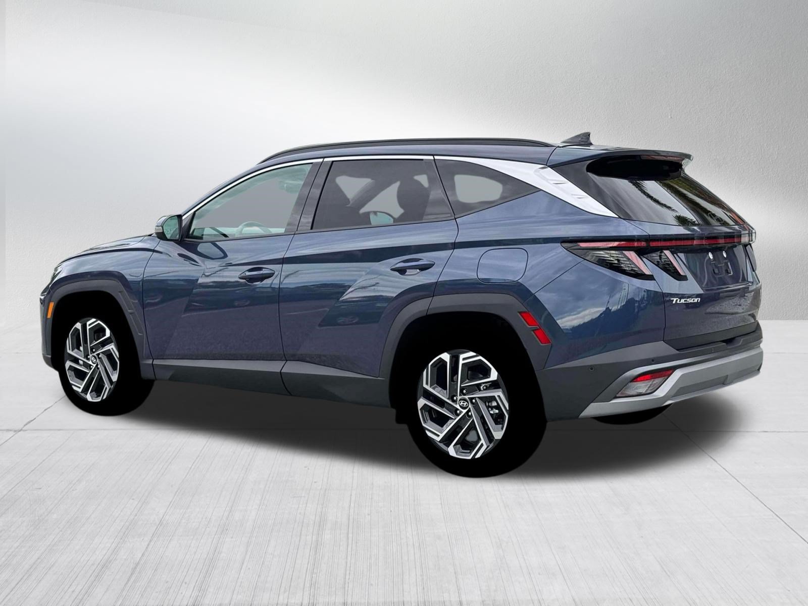New 2026 Hyundai Tucson Limited AWD/4WD image 4