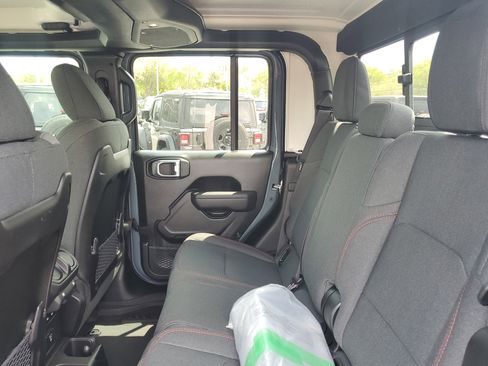 New 2026 Jeep Gladiator Rubicon image 8