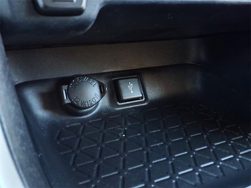 Certified 2022 Toyota RAV4 LE image 10