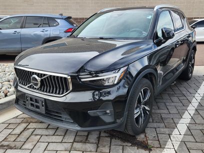 Used 2023 Volvo XC40 B5 Plus